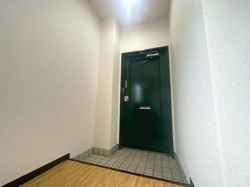福岡県北九州市八幡東区山王1丁目(マンション)の賃貸物件の玄関