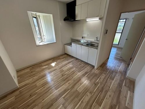 ファミールぴあ狭山107の居間