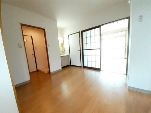 ファミールヒイラギBの居間