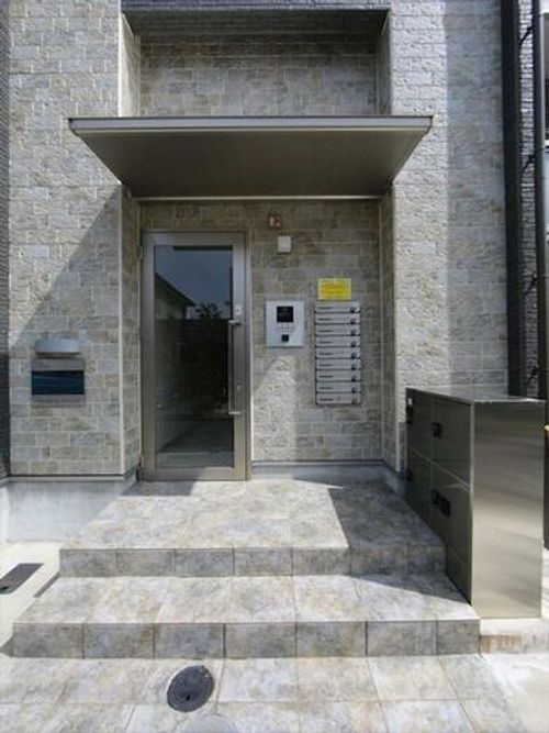 IMA Studios103の玄関