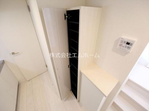 IMA Studios103の玄関