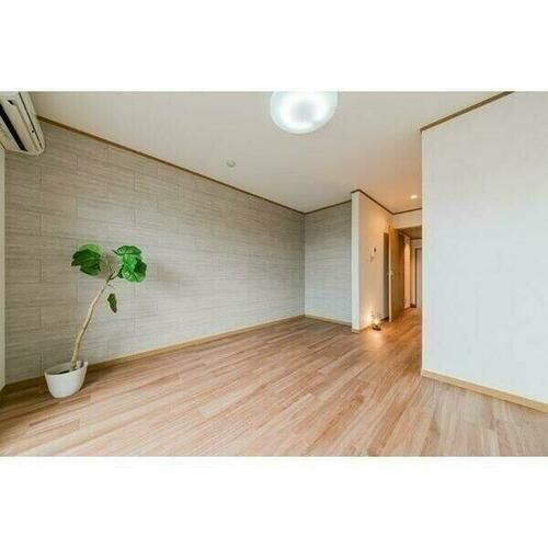 シーズンコート犬山201の内装