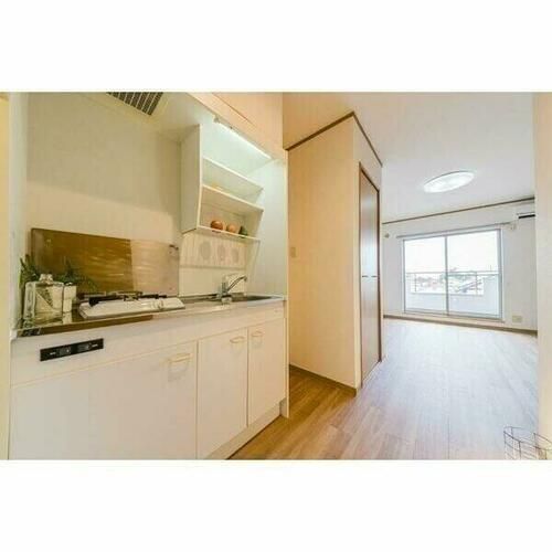 シーズンコート犬山201のキッチン