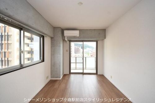 KSK門司港コアプレイスの居間