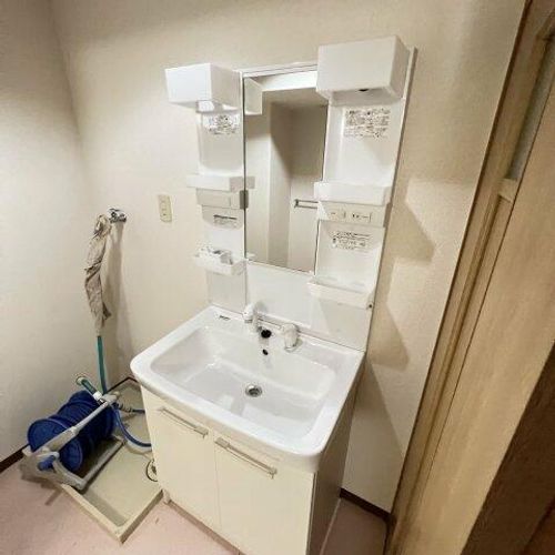 シュロス東白壁の内装
