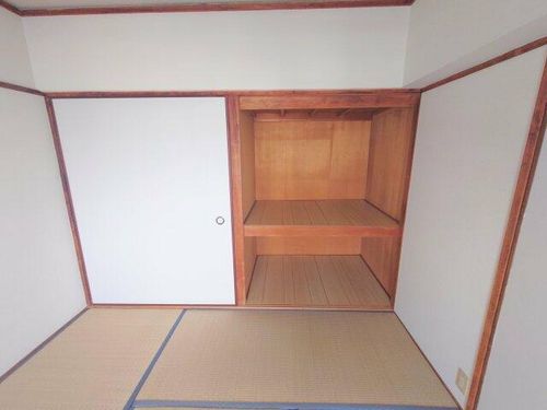 稲本マンション202の内装