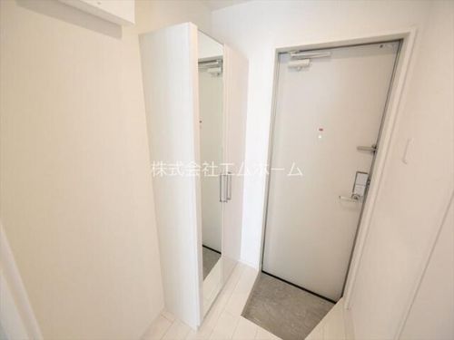 ハーモニーテラス外新町Ⅰの玄関