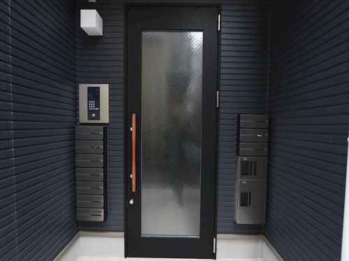 DEVELD大曽根の玄関