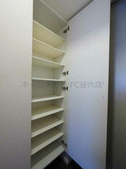 フォレストガーデン天満橋Ⅰの玄関