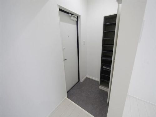 愛知県名古屋市緑区鳴海町字母呂後(アパート)の賃貸物件の玄関