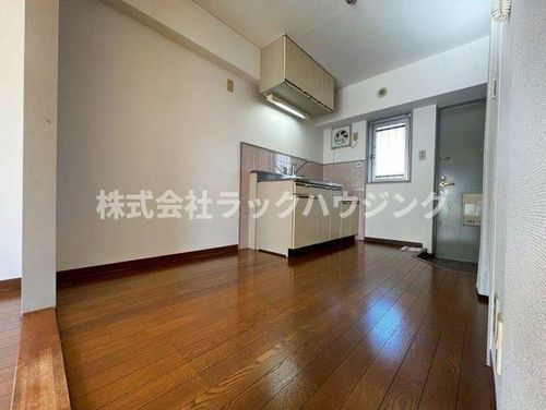 マンションヨコタ2号館の居間