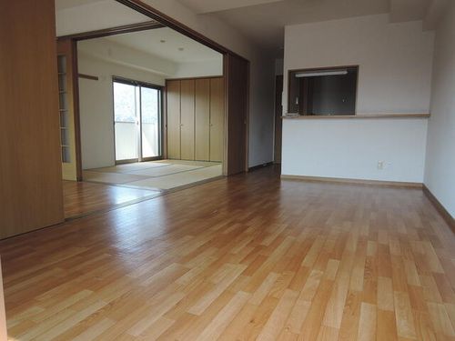 マンションヒット207の居間