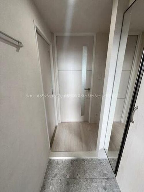 レジェンド紺屋町Ⅱの玄関