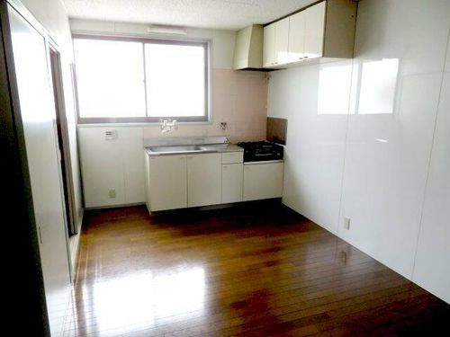 レイクハイム瀬田の居間