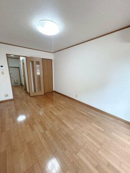 I-stage唐崎103の内装