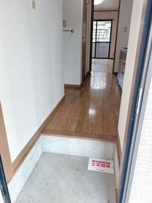 I-stage唐崎103の玄関