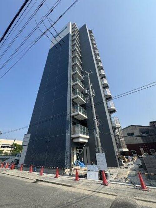 プレサンス深江橋ラヴィゲートの玄関