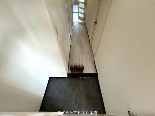 木の国ハイツの玄関