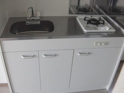 兵庫県尼崎市瓦宮1丁目(マンション)の賃貸物件のキッチン