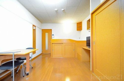 レオパレスコンフォール中野の内装