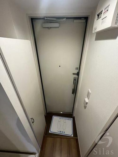 大阪府池田市井口堂1丁目(マンション)の賃貸物件の玄関