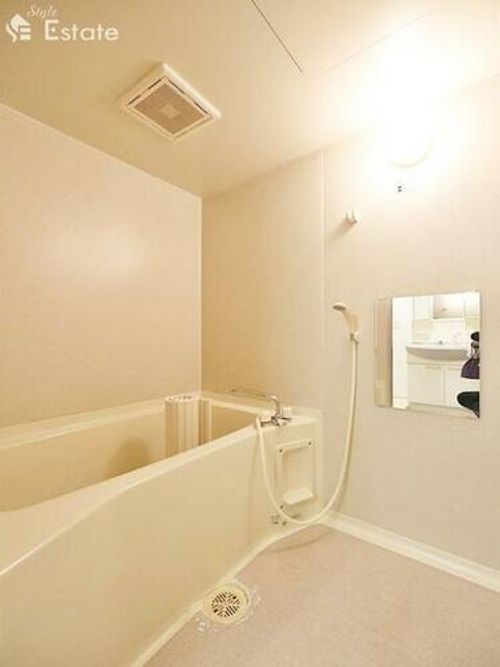 ハイリスベーネ池下の風呂