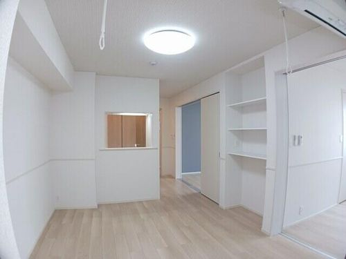 大阪府堺市堺区向陵東町2丁(アパート)の賃貸物件の居間