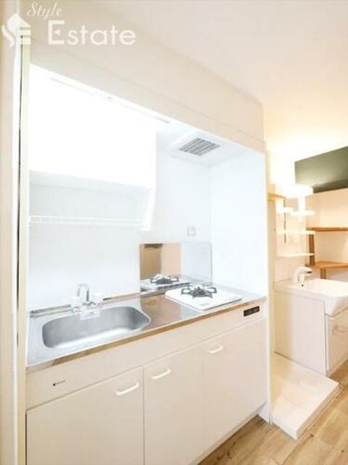 愛知県名古屋市天白区八幡山(マンション)の賃貸物件402のキッチン