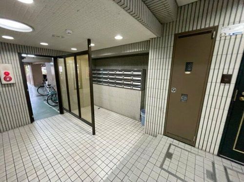 パレ月出の玄関