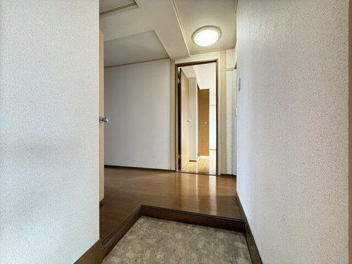 メイホーハイツ404の玄関
