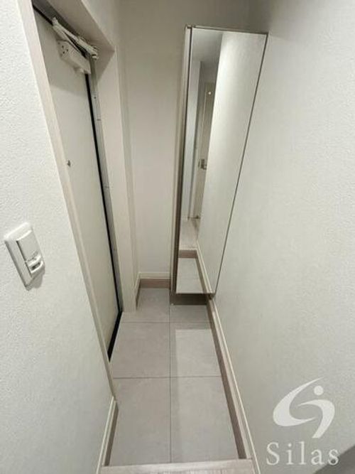 大阪府枚方市宮之阪3丁目(アパート)の賃貸物件の玄関