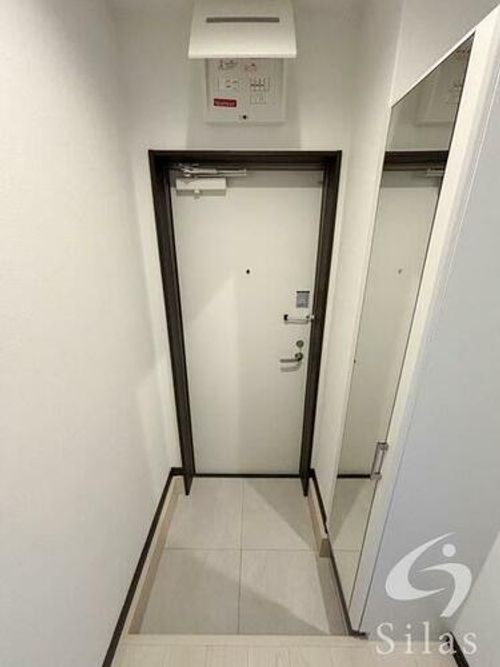 大阪府枚方市宮之阪3丁目(アパート)の賃貸物件の玄関