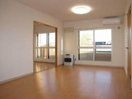 バーリントンコートⅠの居間