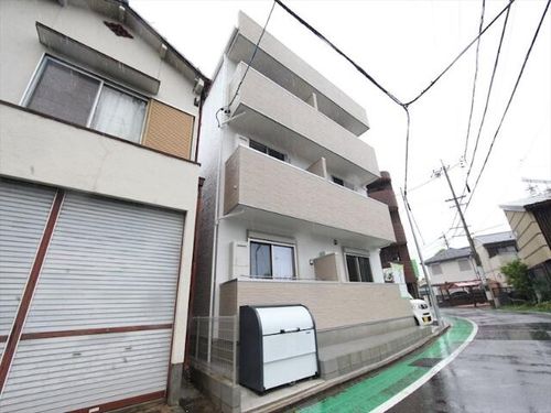 ジュネス桜駅前の外観