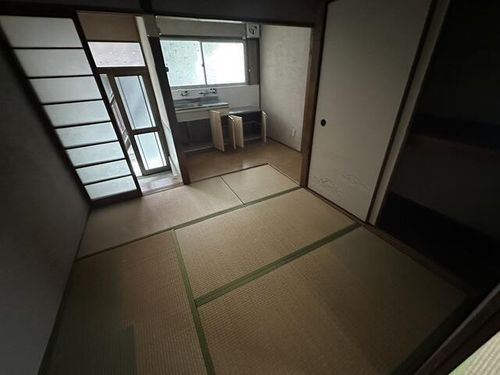 よすみコーポB棟110の居間