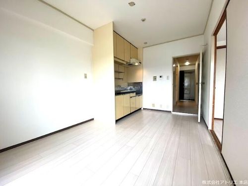 カルム東大阪の居間