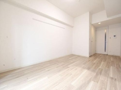 プレサンス丸の内リラティの居間