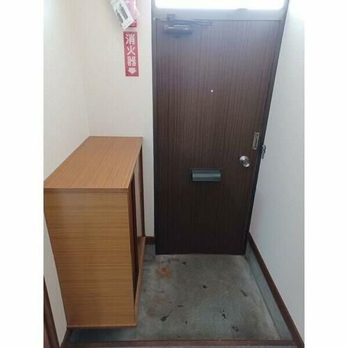 パークハイツ吉田203の玄関