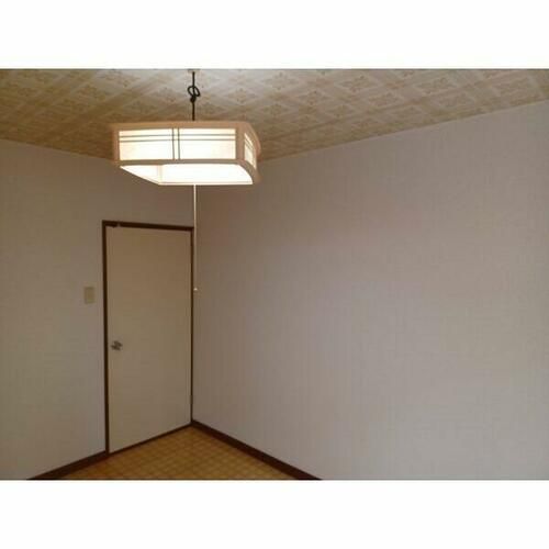 パークハイツ吉田203の内装