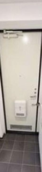 兵庫県宝塚市鹿塩1丁目(アパート)の賃貸物件の玄関