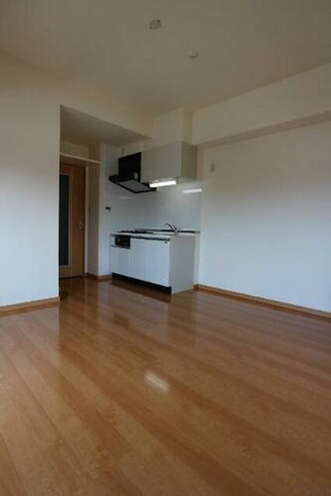 サンシャイン・マリンズ井堀305の居間