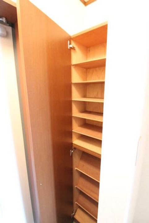 川瀬マンション201の玄関