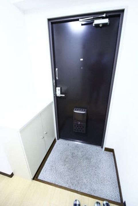 フェニックス水尾110の玄関
