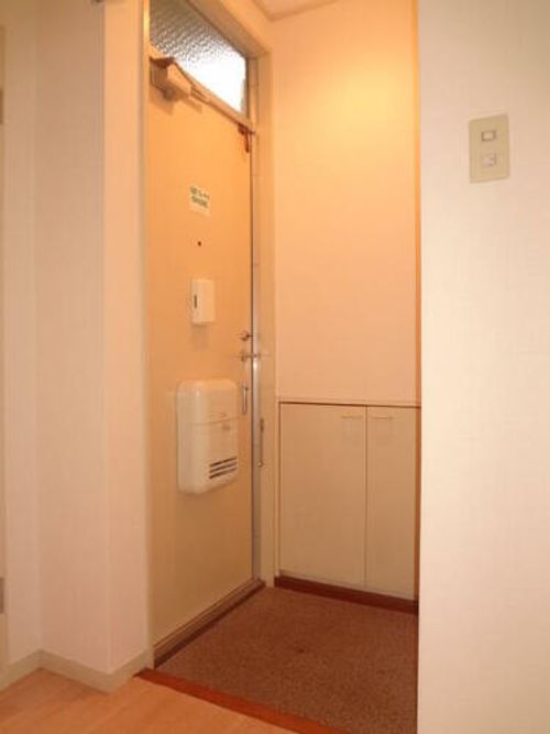 セジュール小柳Ⅰ201の玄関