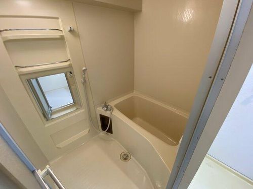 プレスト・コート壱番館の風呂