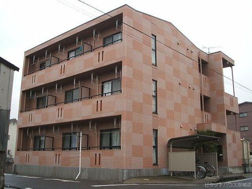 イリゼ202の外観