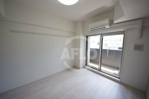 ララプレイス天王寺ルフレの居間