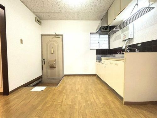 サンコーハイツの居間