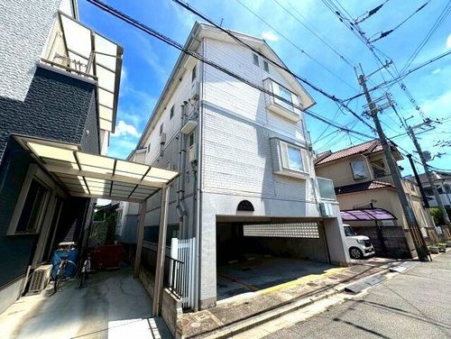 ステュディオ・カリーノの外観