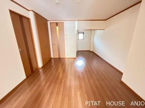 マンションソレイユ102の居間